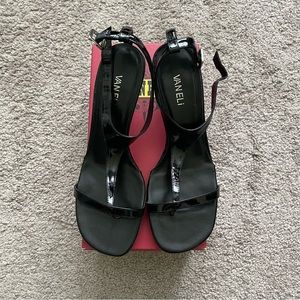 Vaneli Heels